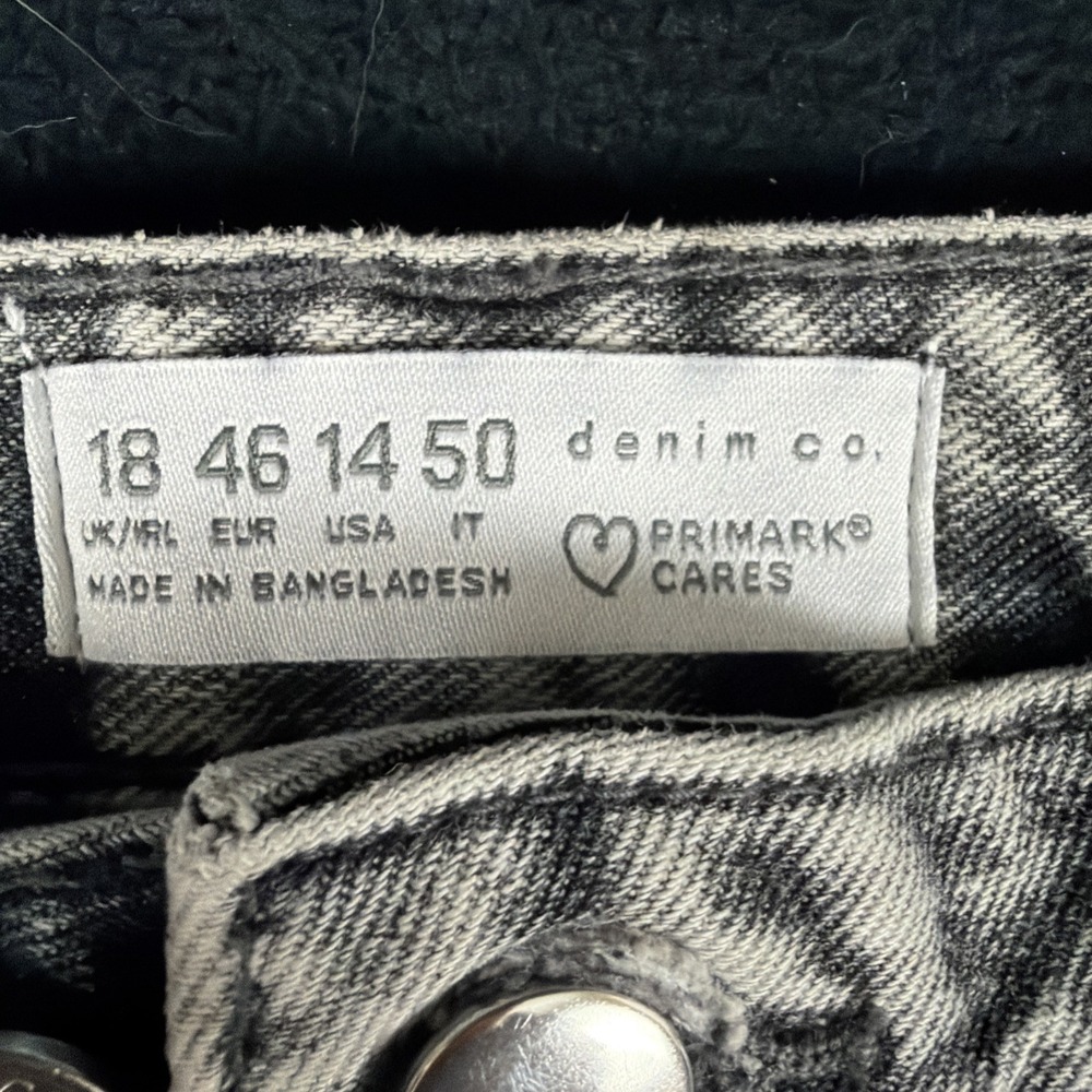 Primark Women Gray Super High Waist Denim Jeans Short 14 Distressed Cutoffs NWT - Picture 4 of 9